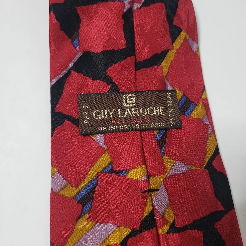 Guy Laroche vintage silk tie red square abstract pattern stripes